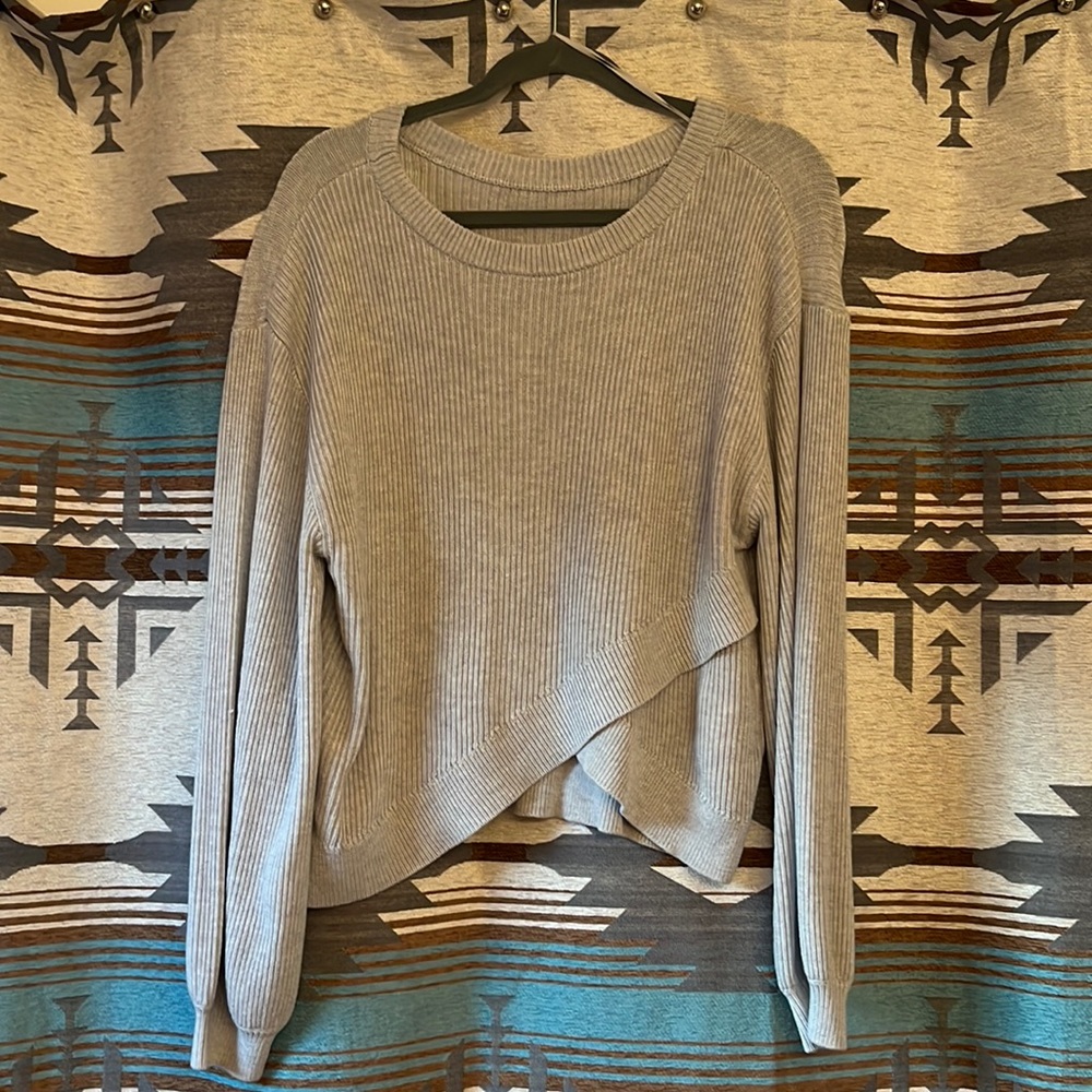 Lululemon reversible crossover sweater. Size 8. Never worn!